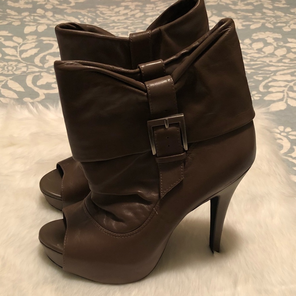 JESSICA SIMPSON Tan-Olive green Open Toe Booties